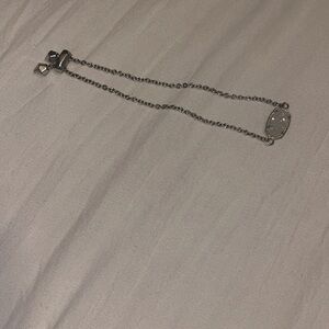 Kendra Scott bracelet